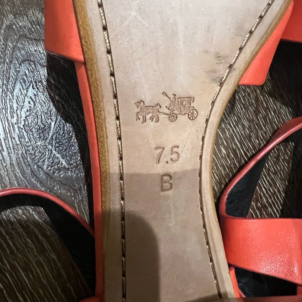 Coach phoebe heel shoes with Gold Chain Details size 7.5 orange - Picture 8 of 12